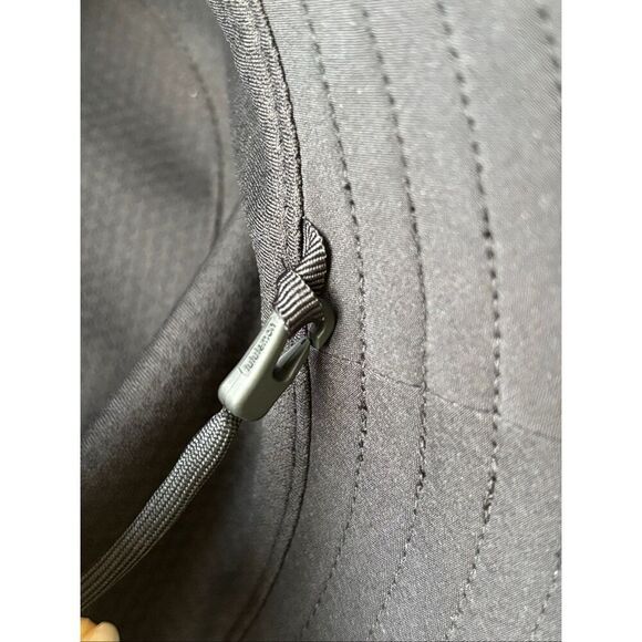 NWOT LULULEMON black nylon bucket hat, $60 - Picture 9 of 9
